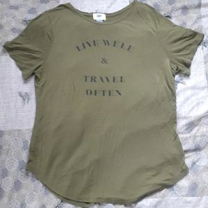 Old Navy - "Live Well & Travel Often" Graphic Ter